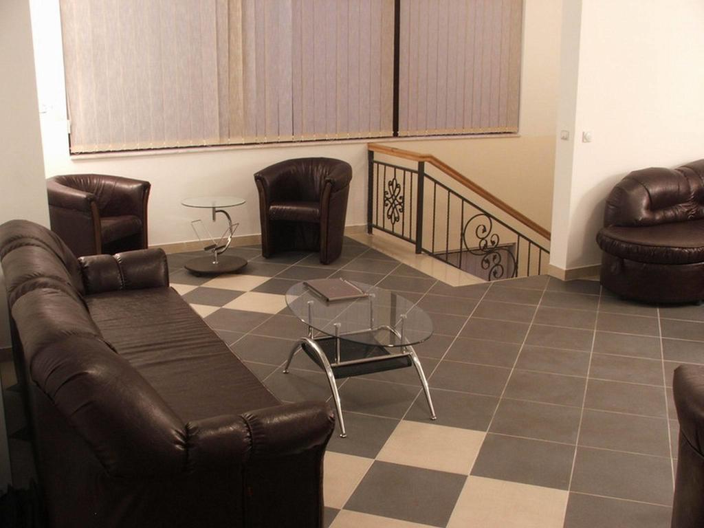 Bazeni Baikal Hotel Topola Buitenkant foto