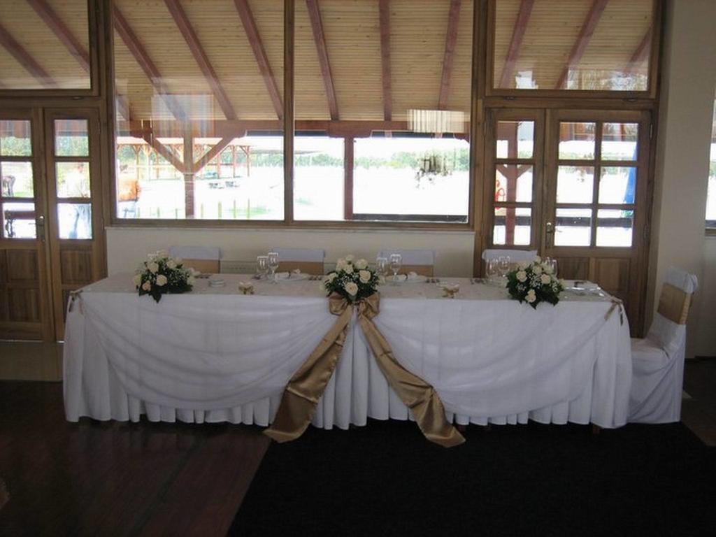 Bazeni Baikal Hotel Topola Buitenkant foto