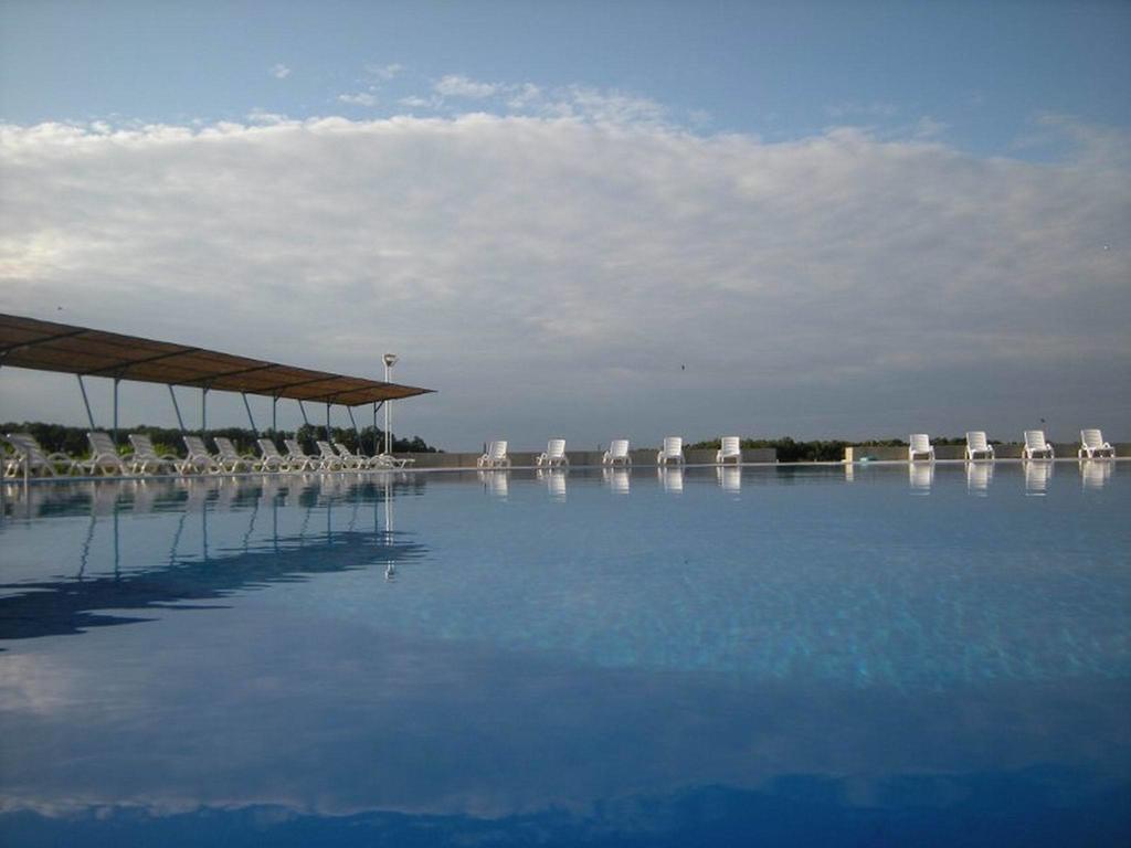 Bazeni Baikal Hotel Topola Buitenkant foto